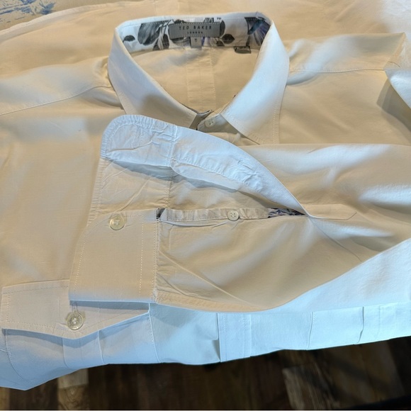Ted Baker London Button Down w/Pocket detail - Picture 5 of 9
